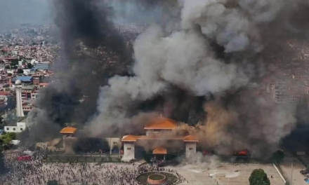 Incendio en Parlamento de Nepal: SRE emite recomendaciones