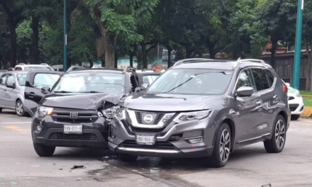 Accidente de tránsito en la avenida Ruiz Cortines