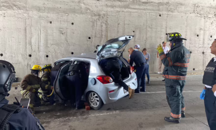 Persona prensada en Circuito Presidentes, Xalapa