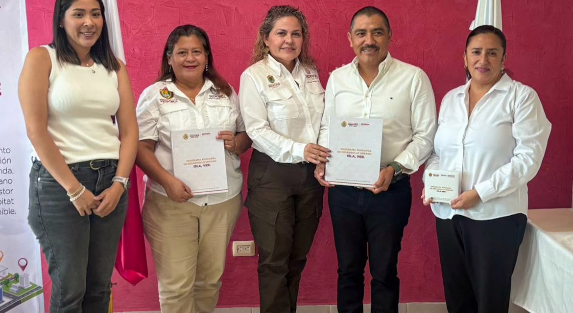 Gobierno de Veracruz impulsa desarrollo urbano en Isla