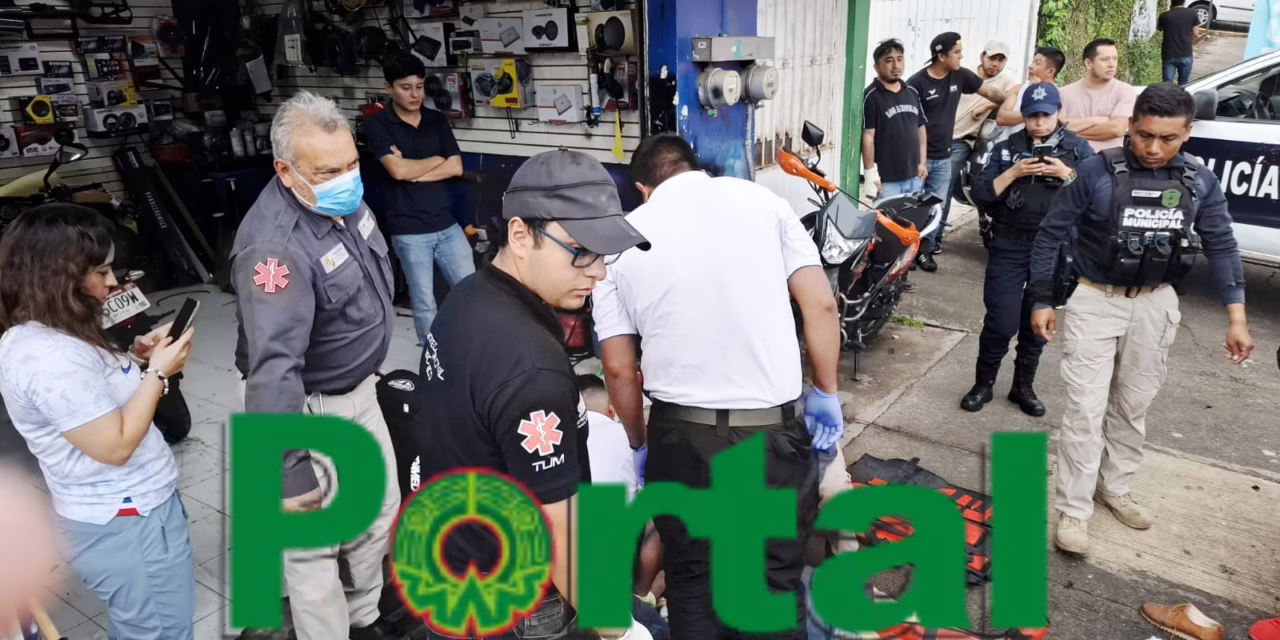 Mujer atropellada por taxi en la avenida Antonio Chedraui Caram