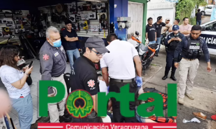 Mujer atropellada por taxi en la avenida Antonio Chedraui Caram