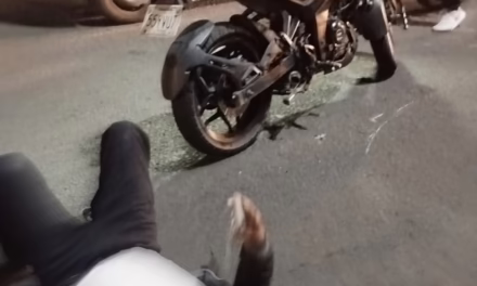 Motociclista lesionado a la altura del puente Bicentenario