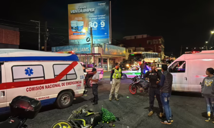 Chocan dos motocicletas en el bulevar Xalapa -Banderilla