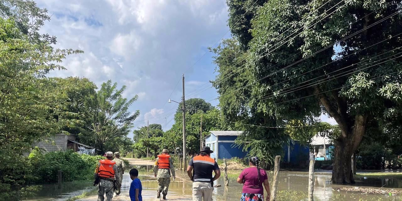 Gobierno del Estado despliega respuesta por inundaciones en el sur de Veracruz