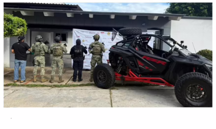 VEHÍCULO ASEGURADO EN OPERATIVO DE CATEO CON FUERZAS FEDERALES Y ESTATALES EN COATZACOALCOS