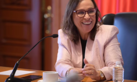 Histórico ajuste salarial, Gobernadora anuncia aumento del 6 % a trabajadores del Estado