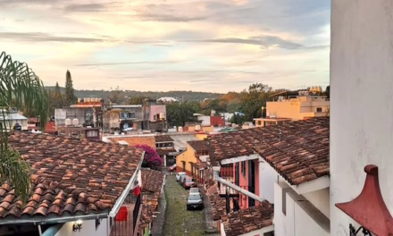 Persistirá la probabilidad de lluvias y tormentas aisladas, con los acumulados más significativos en regiones montañosas de la entidad