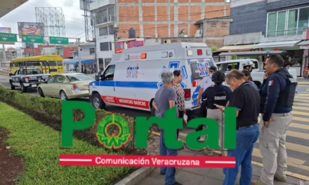 Mujer atropellada en la altura del puente Bicentenario, Xalapa