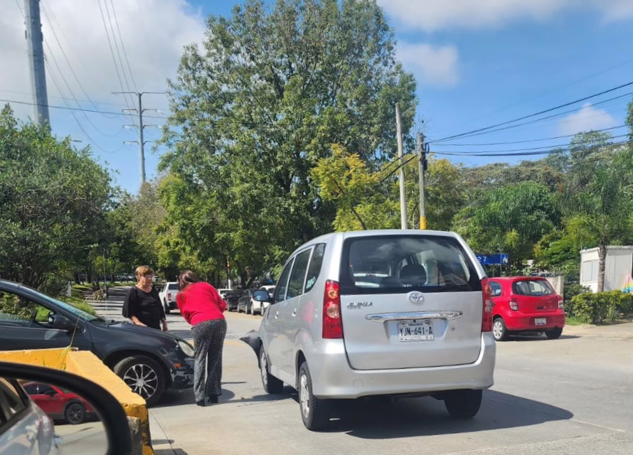 Accidente de tránsito a la altura de la Fiscalía del Estado, Xalapa