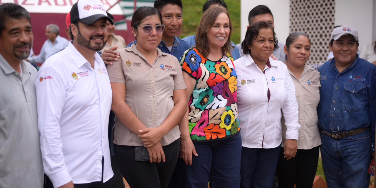 Rocío Nahle garantiza agua de calidad para Sayula de Alemán