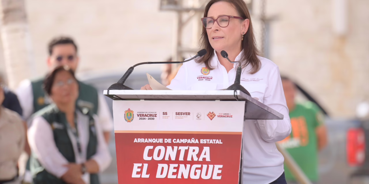 Rocío Nahle en Coatzacoalcos subraya el compromiso de su administración con la salud pública, la seguridad y la educación, pilares fundamentales en su agenda de gobierno.