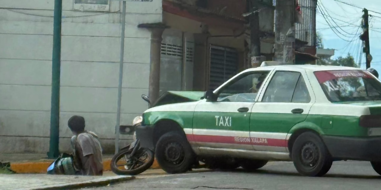 Accidente de tránsito en la Colonia Progreso Macuiltepec
