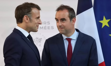 Primer Ministro de Francia, Sébastien Lecornu, renuncia horas después del nombramiento de su gabinete