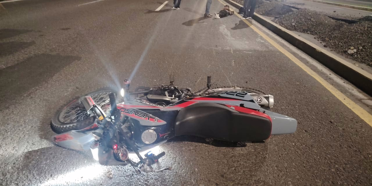 Motociclista resulta lesionado tras accidente en la carretera Xalapa–Veracruz, a la altura de Las Trancas