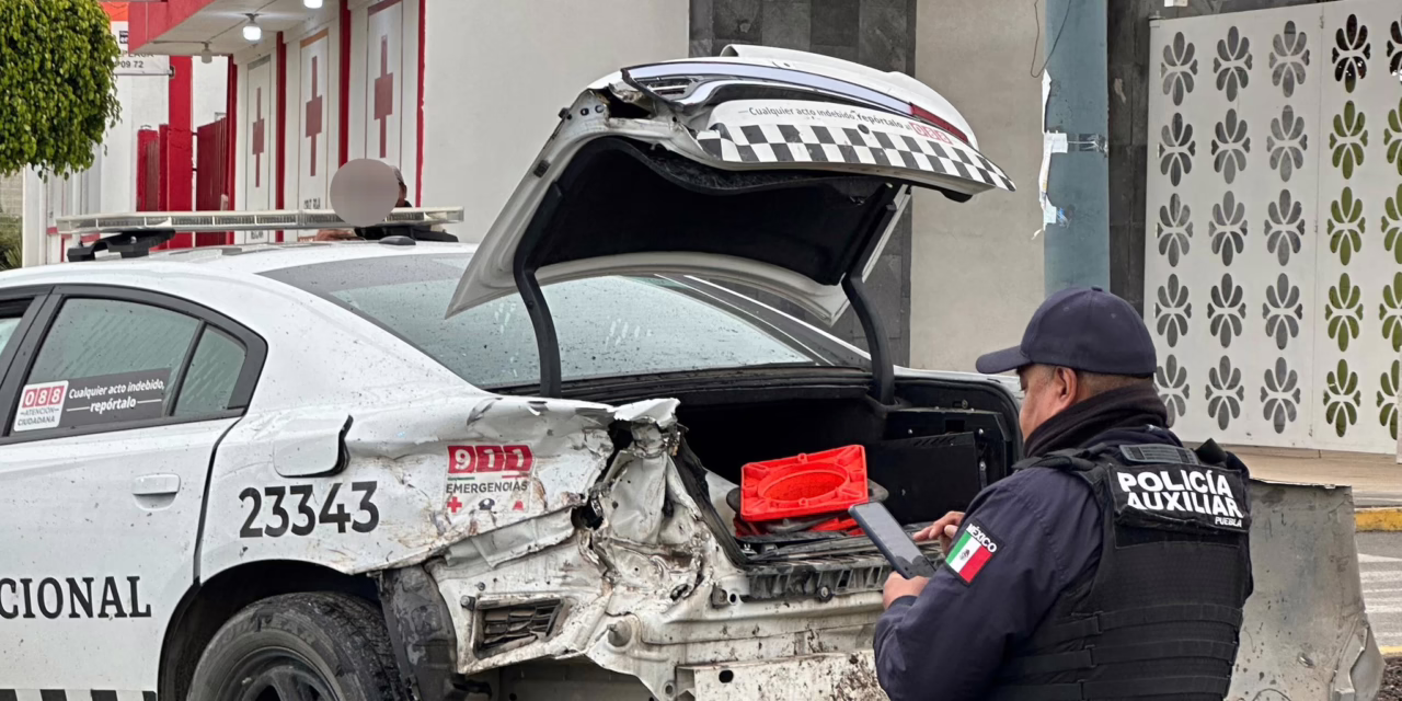 Tren impacta patrulla de la Guardia Nacional en Puebla