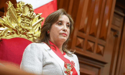 Destituyen a la presidenta de Perú, Dina Boluarte