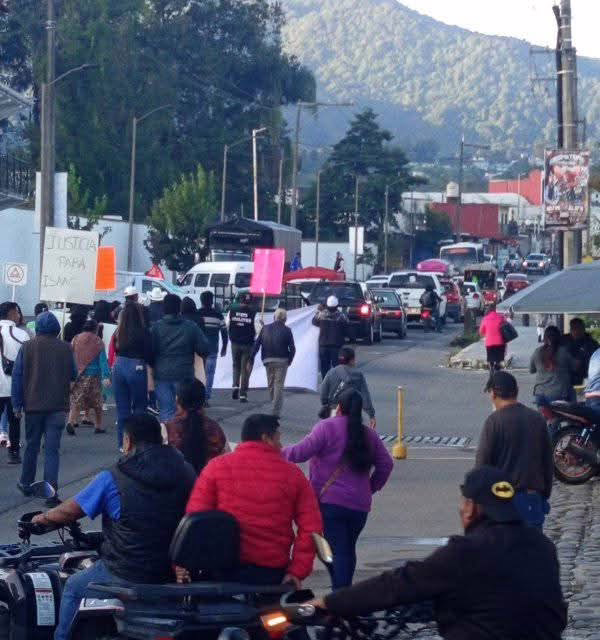 Bloquean la carretera Fortín -Huatusco