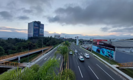 Lluvias en diversas zonas del estado de Veracruz, previendo chubascos o tormentas aisladas durante la tarde-noche.