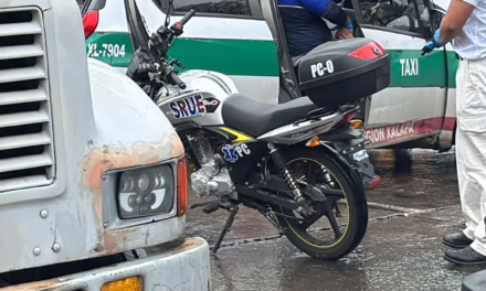 Accidente en la avenida Lázaro Cárdenas en Xalapa