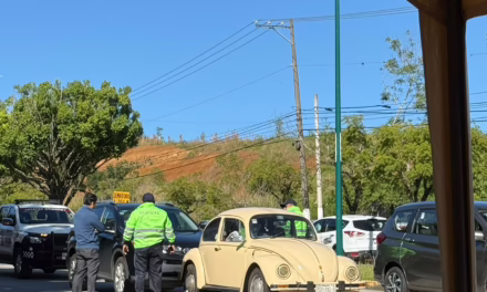 Accidente de tránsito sobre la avenida Arco Sur, a la altura del Cobaev