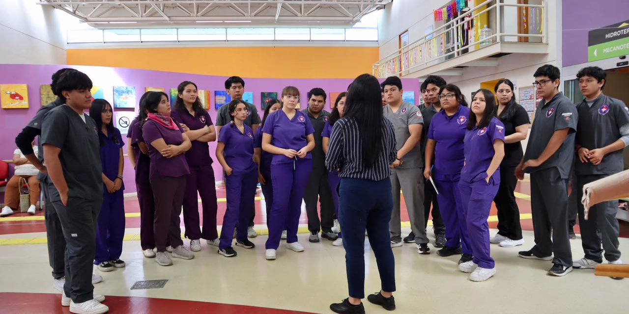 Promueve DIF Estatal atención de calidad hacia personas con discapacidad