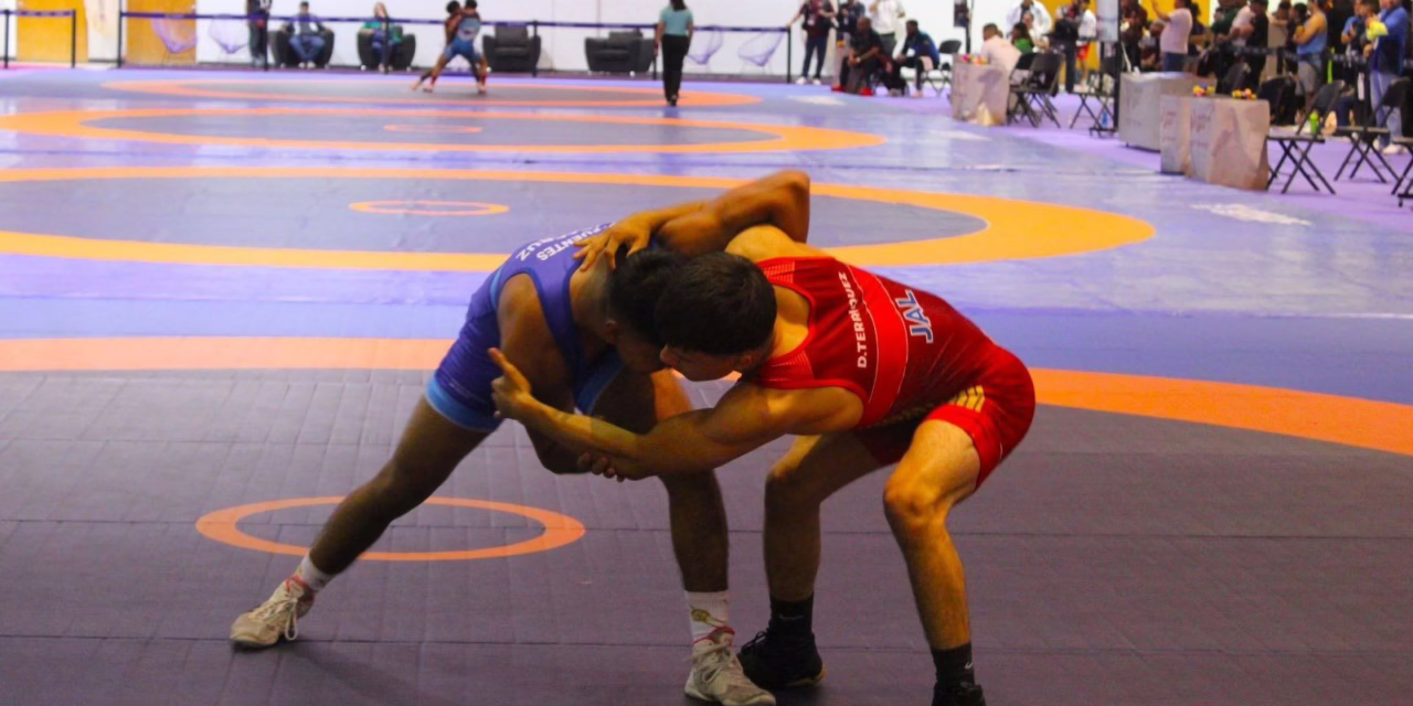 Veracruz presente en el Grand Prix Nacional de Luchas Asociadas