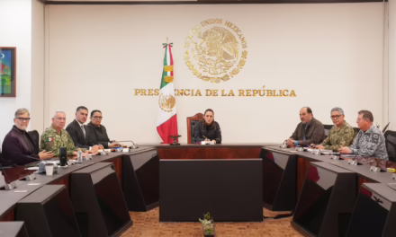 Contaba con protección federal’: Claudia Sheinbaum condena asesinato de Carlos Manzo, alcalde de Uruapan