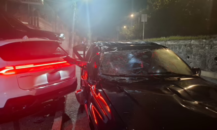 Camioneta salió volando en Banderilla