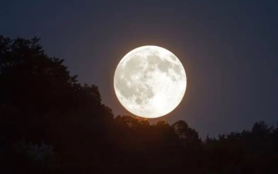 La Luna del Castor brillará como la superluna más intensa del año
