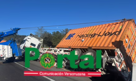 Tras retiro de tráiler, se reabre la autopista Xalapa -Perote