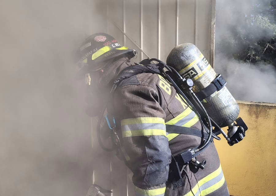 Bomberos controlan incendio cerca del parque El Huarache en Xalapa 