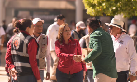 Rocío Nahle supervisa en Álamo la entrega de apoyos integrales a familias afectadas