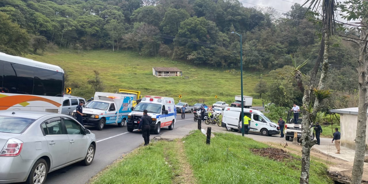 Accidente en carretera Xalapa-Perote: Tramo Piletas y Rafael Lucio 
