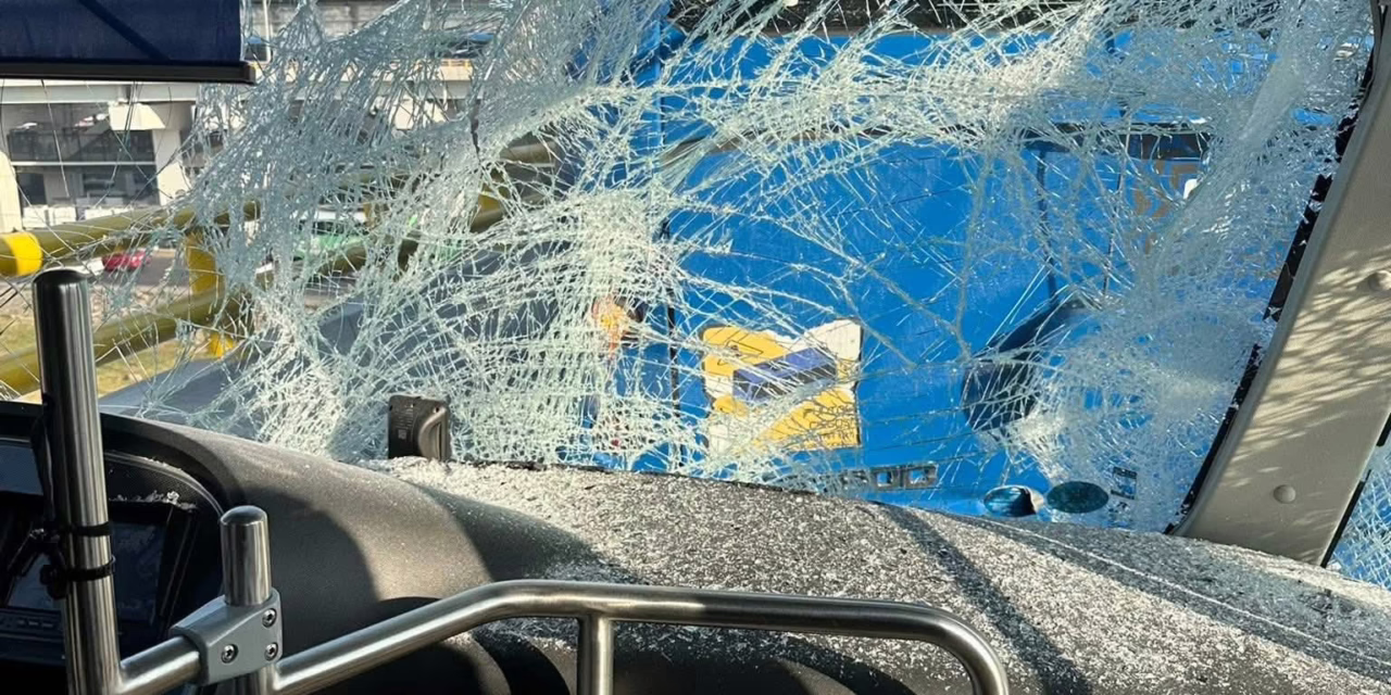 Chocan trolebuses en Iztapalapa CDMX, hay varios heridos