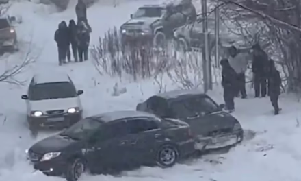 Video:Intensas nevadas en la Península de Kamchatka, Rusia 