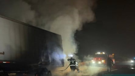 Se incendia tractocamión en el libramiento de Xalapa