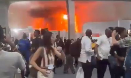 Video:La Cumbre del Clima (COP30) de Belém (Brasil) ha desalojado debido a un incendio