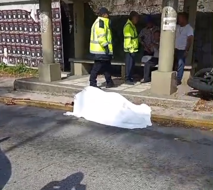 Fallece motociclista en accidente sobre Circuito Presidentes en Xalapa