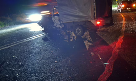 Choque frontal en la Xalapa-Perote deja tres heridos; conductor ebrio huye y abandona a su acompañante