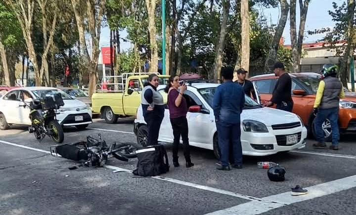 Accidente de tránsito en la avenida Xalapa