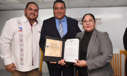 Reciben título de licenciatura 57 egresados del Tecnológico de Alvarado