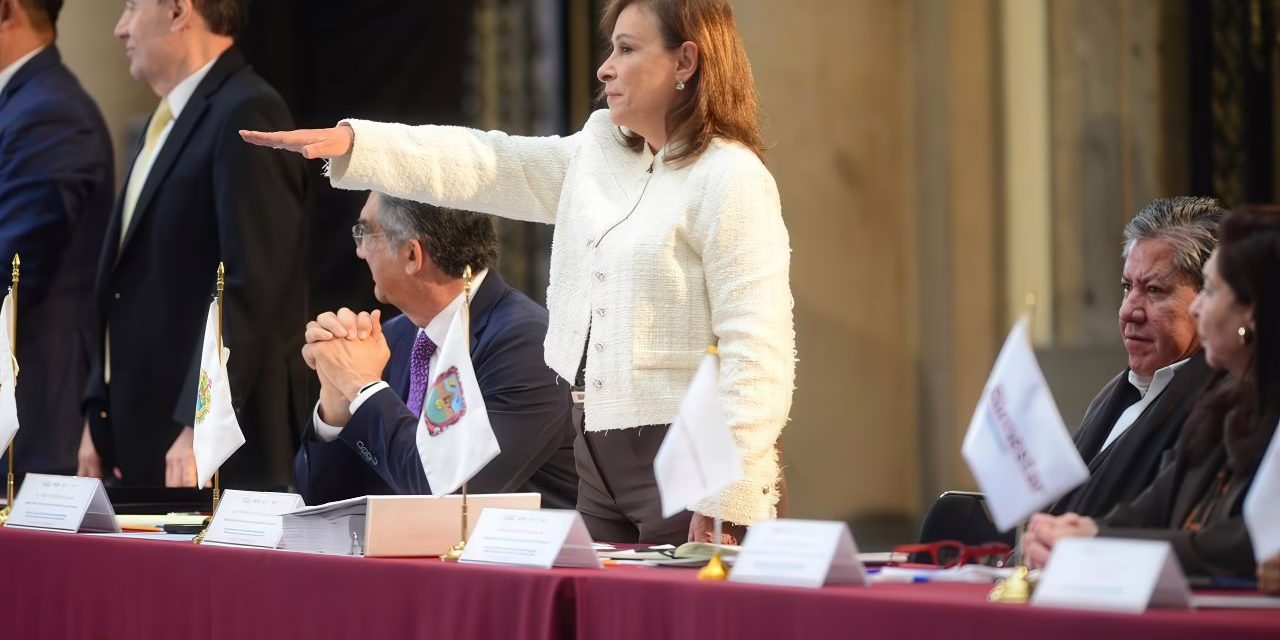 Gobernadora Rocío Nahle rinde protesta en el Consejo de Protección Civil