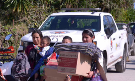 Caravana Abrigando Corazones sigue llevando cobijo y apoyo a familias veracruzanas