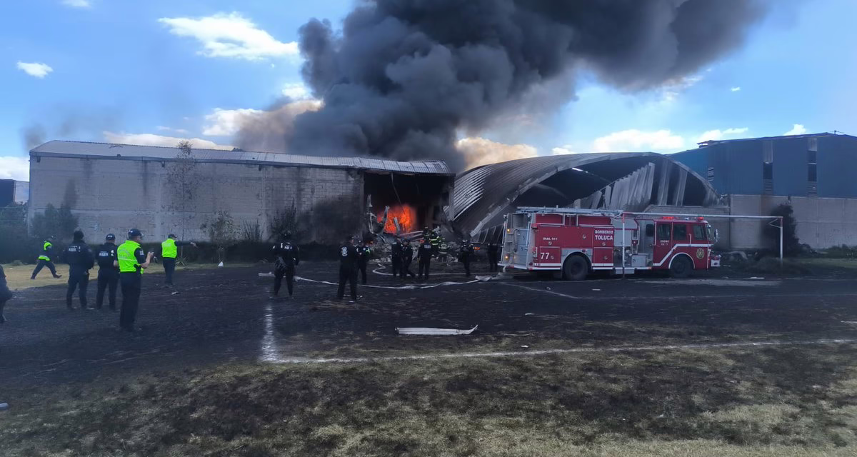 Avioneta sufre accidente en Toluca, Estado de México