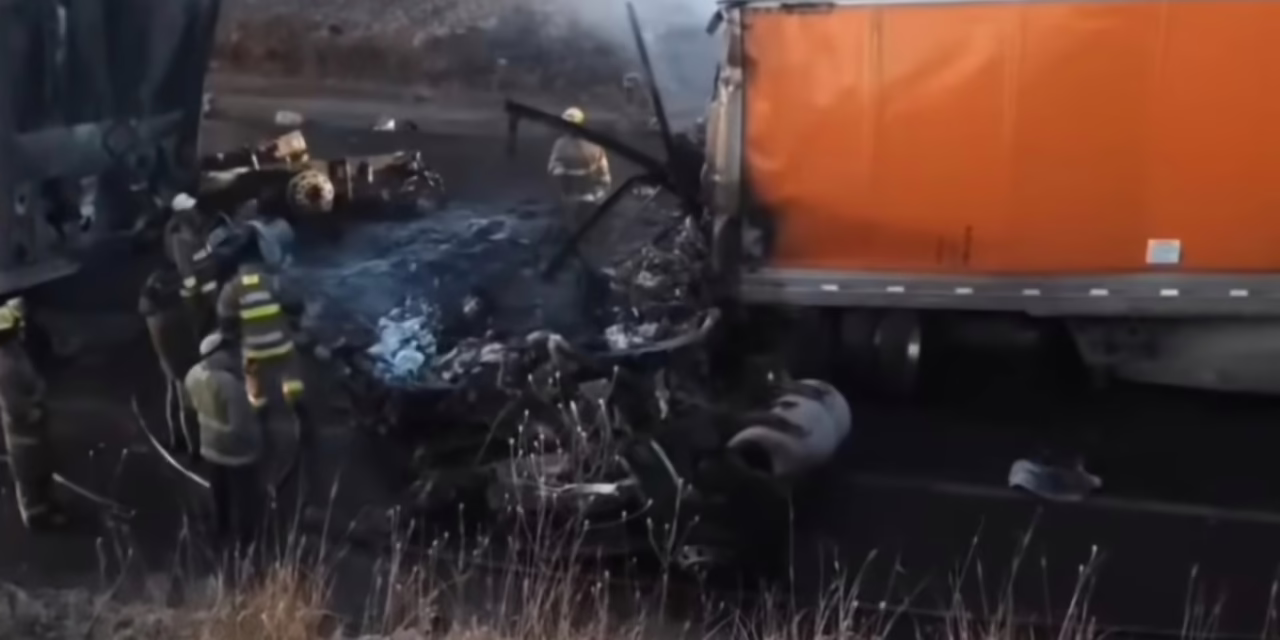 Accidente de tres tráileres en carretera de Aguascalientes