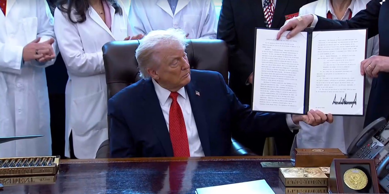 Trump firma orden ejecutiva histórica: Reclasifica la marihuana de Lista I a Lista III y abre la puerta a su legalización federal