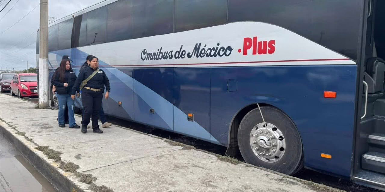Asaltan autobús de pasajeros en la Querétaro-SLP
