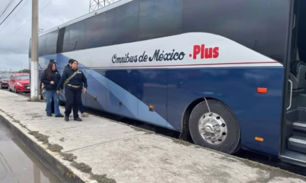Asaltan autobús de pasajeros en la Querétaro-SLP