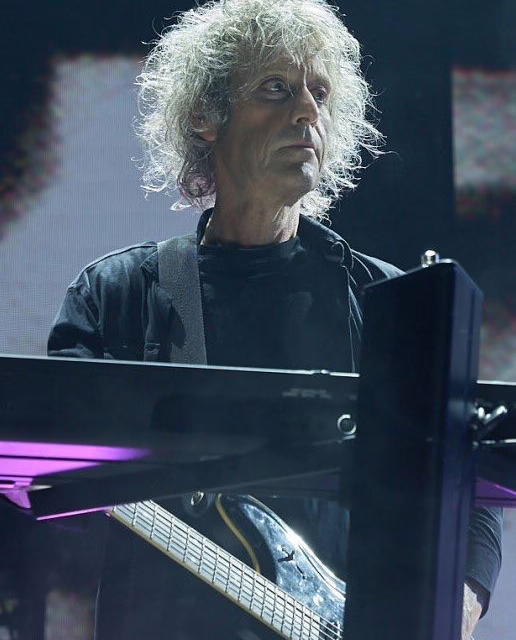 Murió Perry Bamonte, guitarrista de la banda The Cure, a los 65 años de edad.